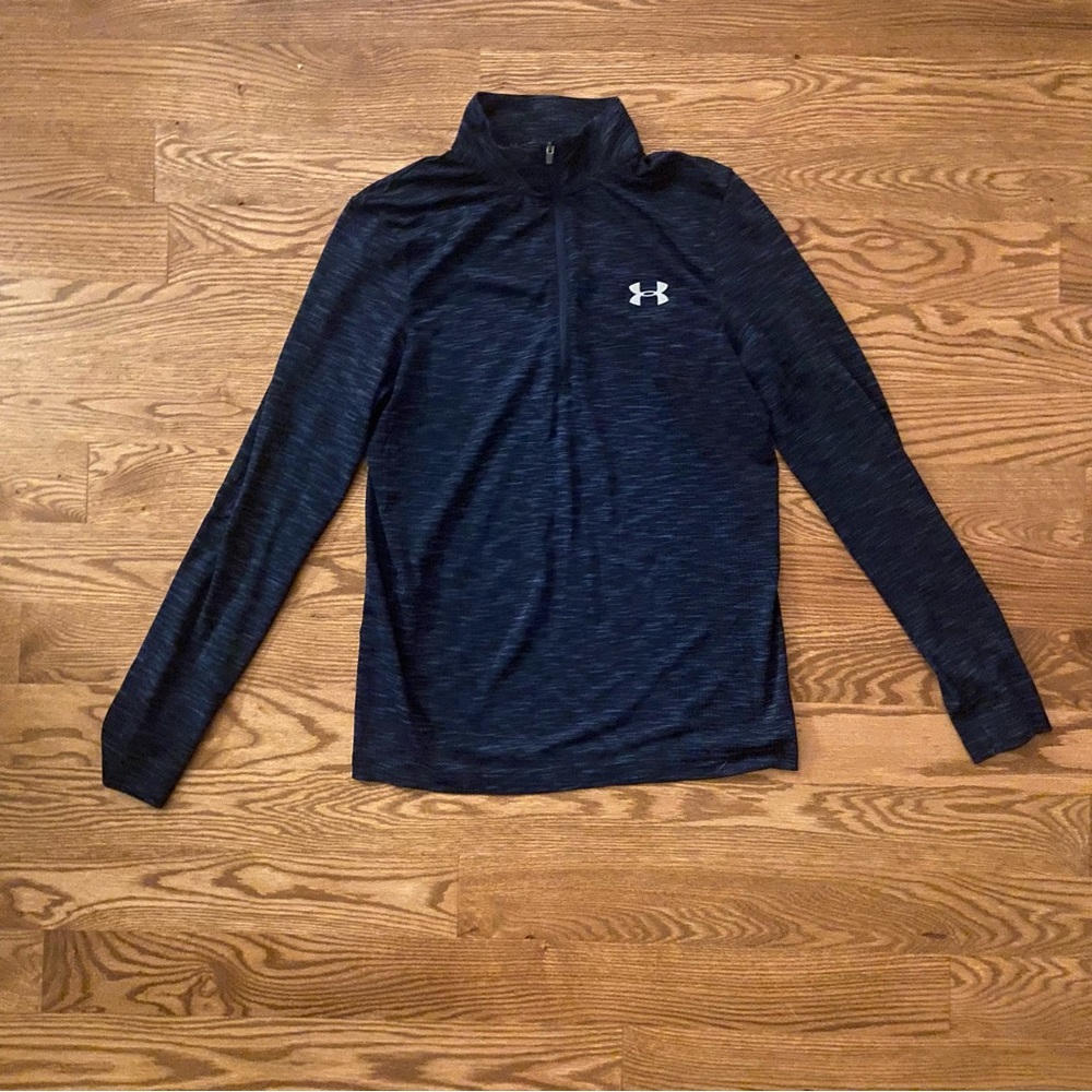 Men Under Armour shirt